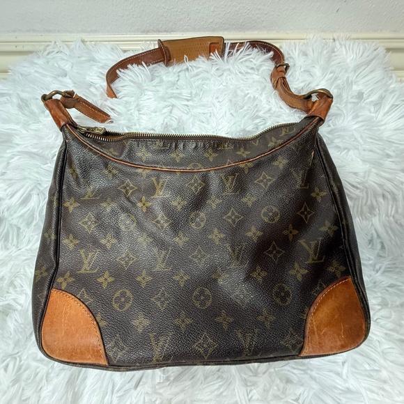 Louis Vuitton Crossbody/shoulder Purse - Picture 1 of 16